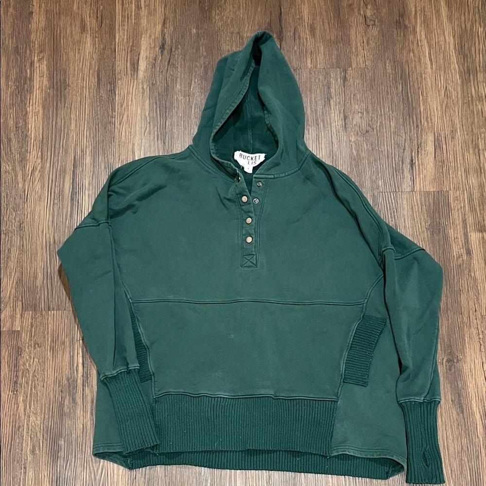 BUCKETLIST  Green Hoodie Sweatshirt Small